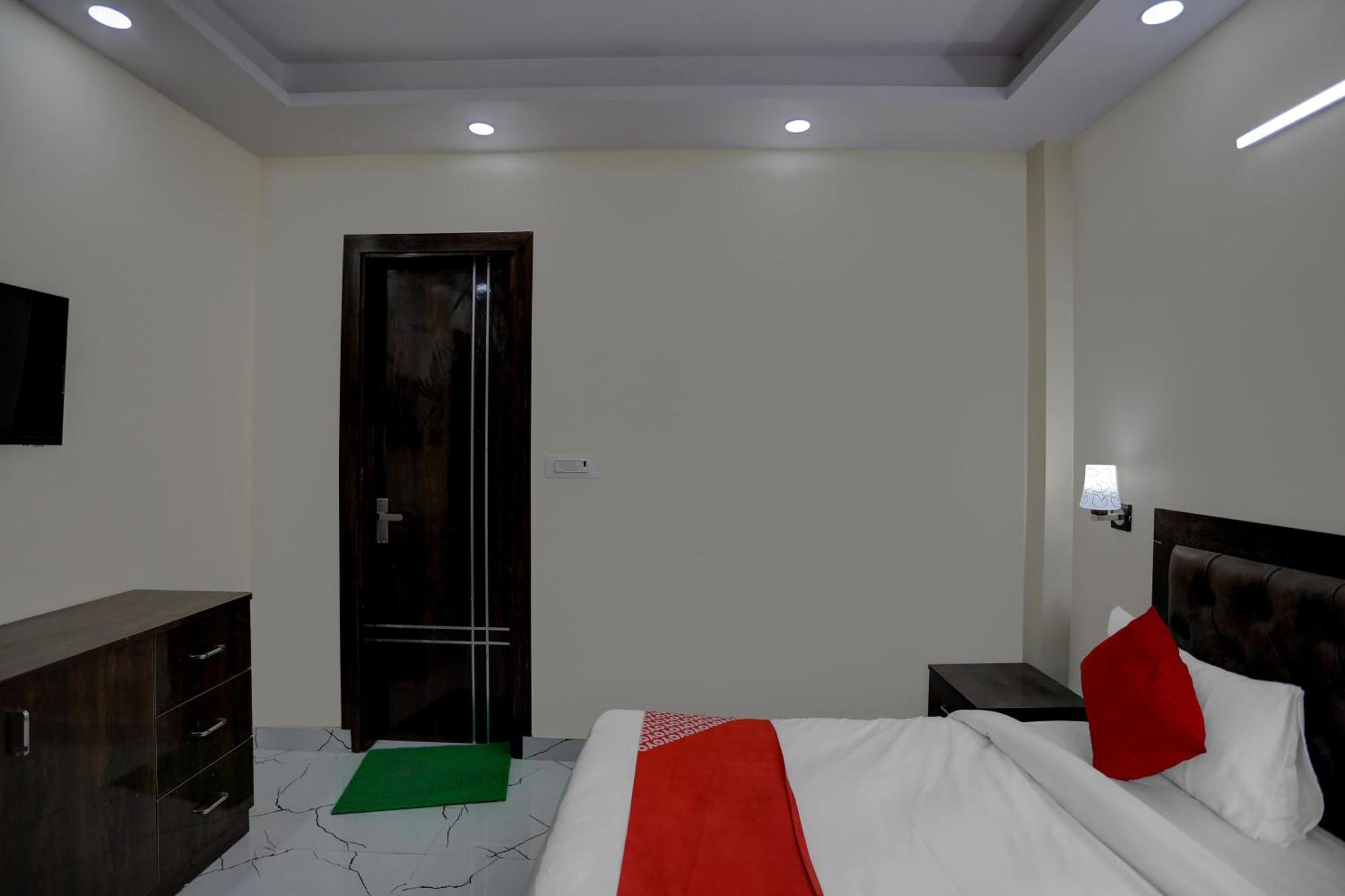 Hotel O Diamond Inn New Delhi Eksteriør billede